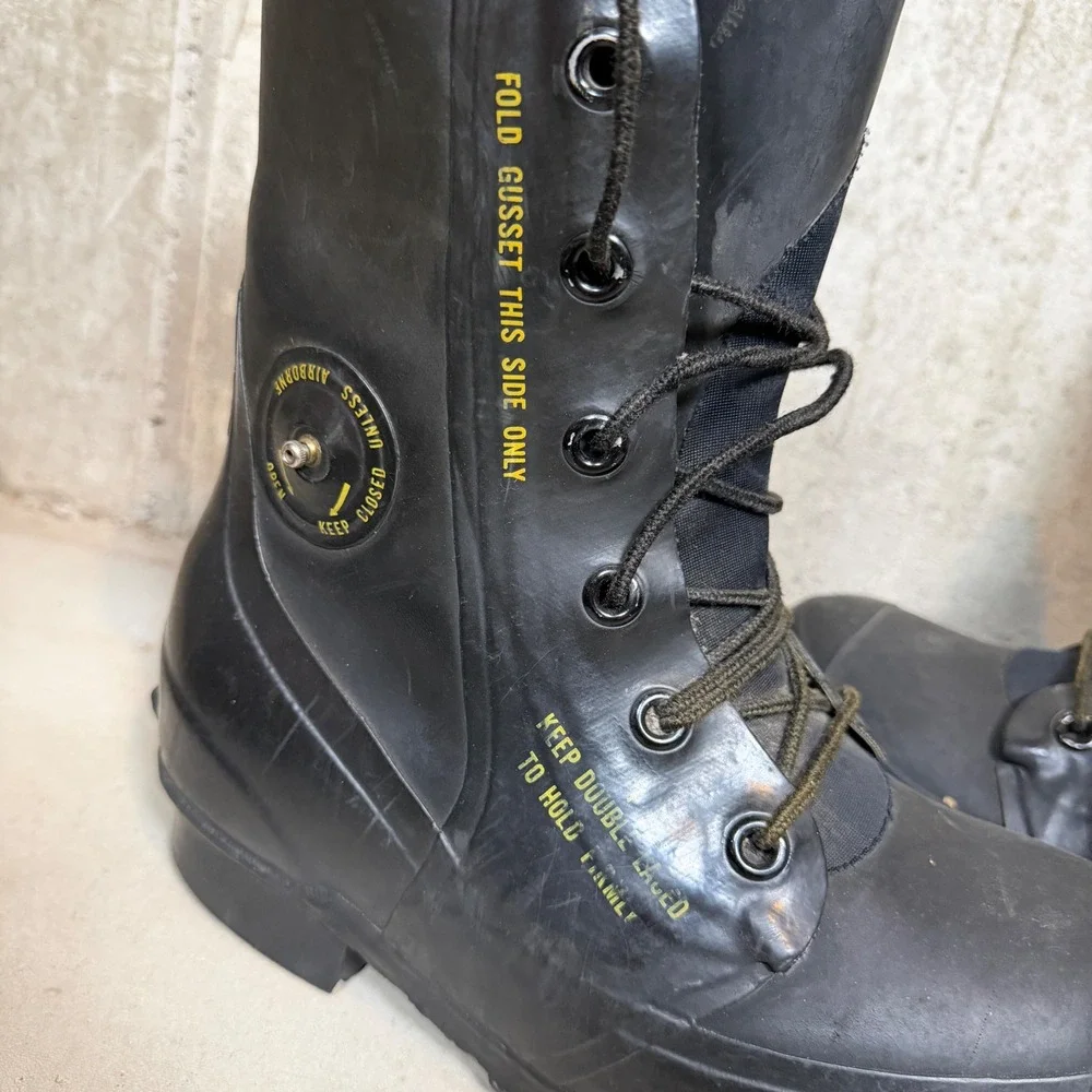 Vintage 80s US Military Mickey Mouse Boots Bata Black Rubber Cold Weather 7R